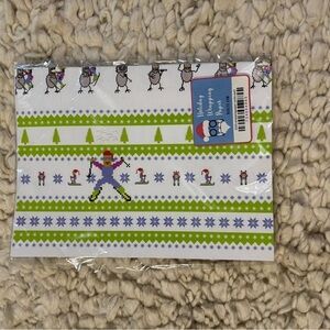 Holiday Wrapping Paper RSVLTS